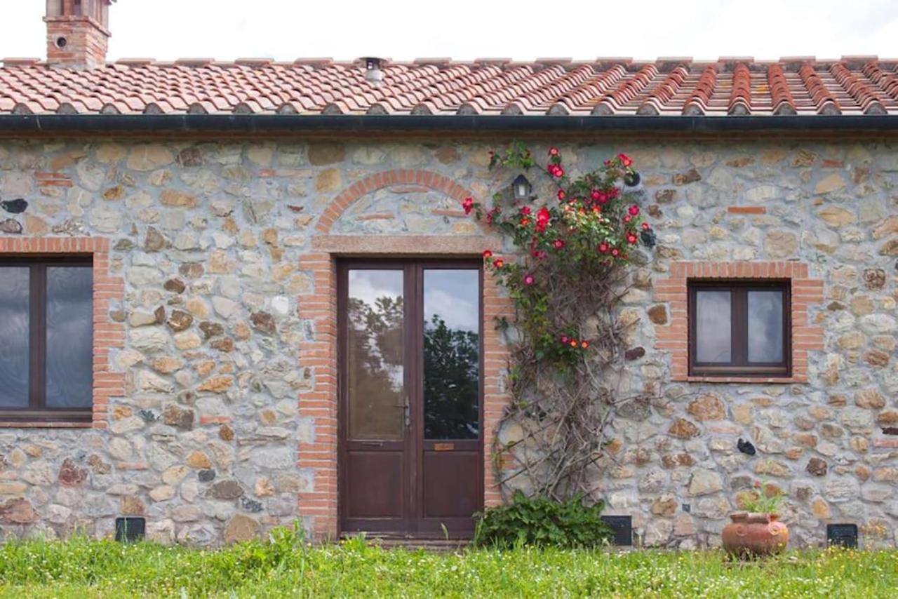 Agriturismo Fattoria Di Statiano Pomarance Buitenkant foto