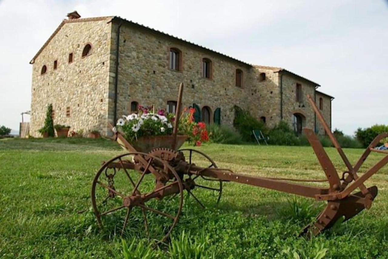 Agriturismo Fattoria Di Statiano Pomarance Buitenkant foto