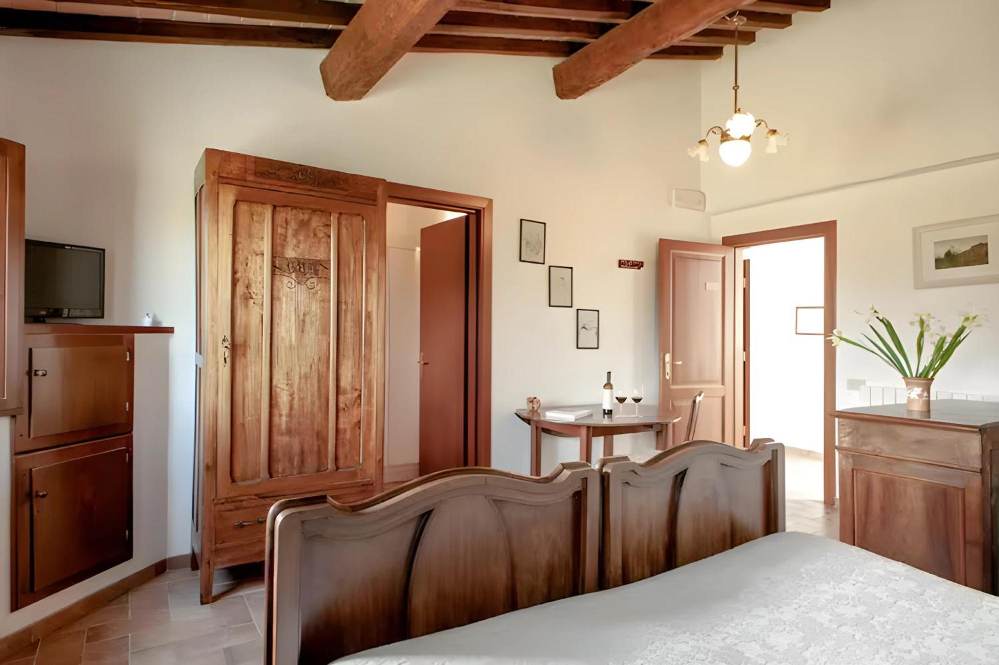 Agriturismo Fattoria Di Statiano Pomarance Buitenkant foto